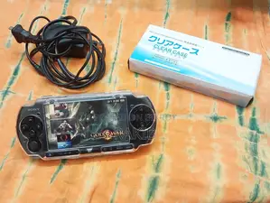 ৭৫টি গেমসহ Sony PSP