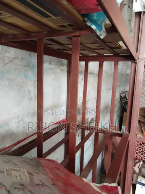 মজবুত লোহার তাক