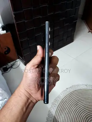 Samsung Galaxy S22 Ultra 12/256 (Used)