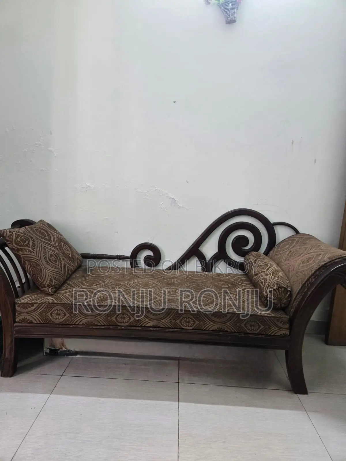 ডিভান বিক্রয় হবে