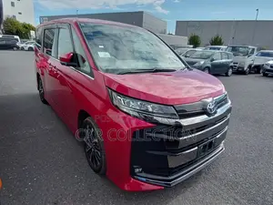 Toyota Noah S-Z, RED, G:- 5 2023