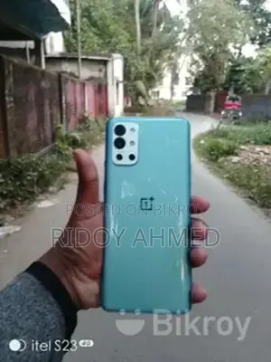OnePlus 9R 8+8 (Used)