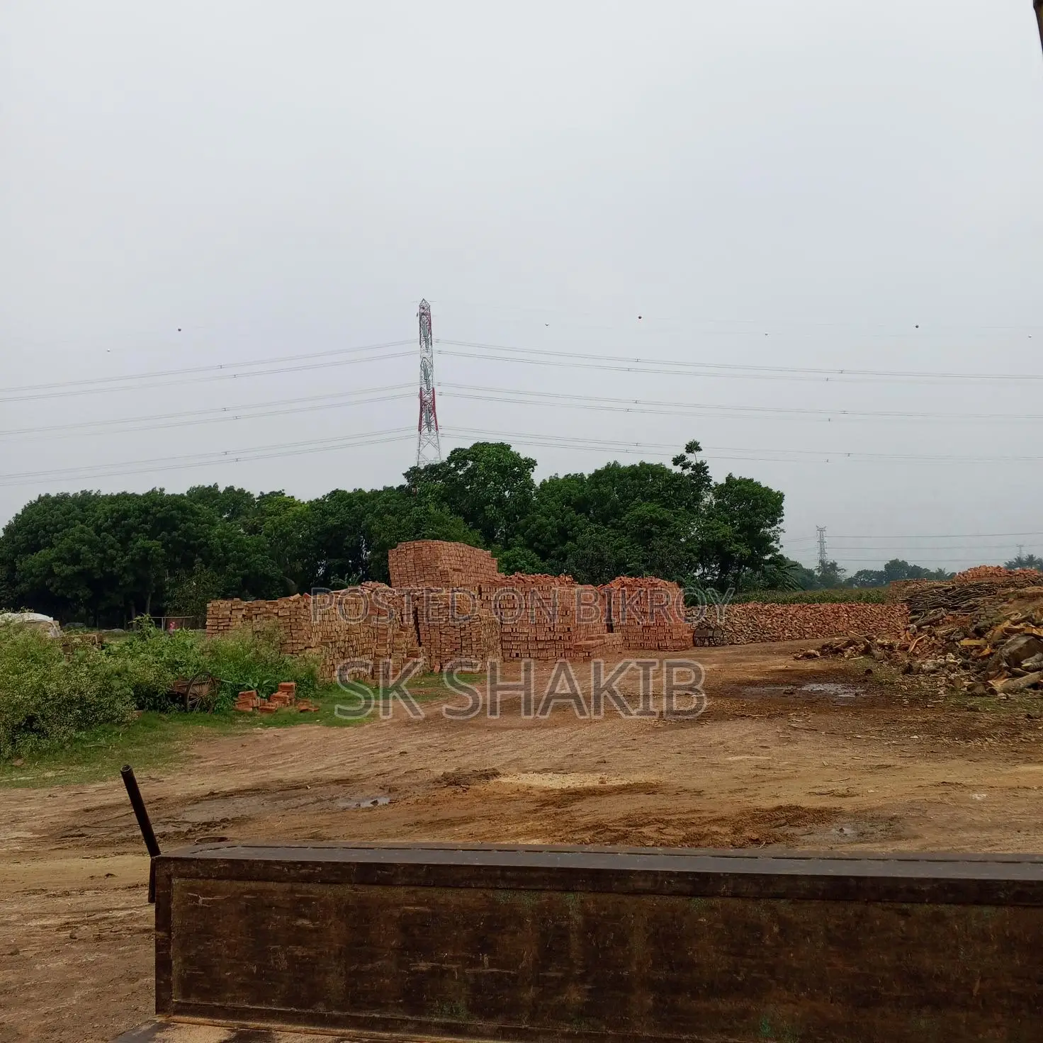 ইট কারো লাগলে যানা বেন
