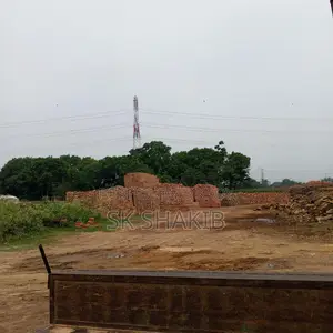 ইট কারো লাগলে যানা বেন