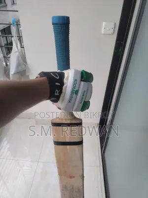 Kookaburra Batting Gloves