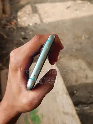 ওয়ানপ্লাস ৮টি (ব্যবহৃত)