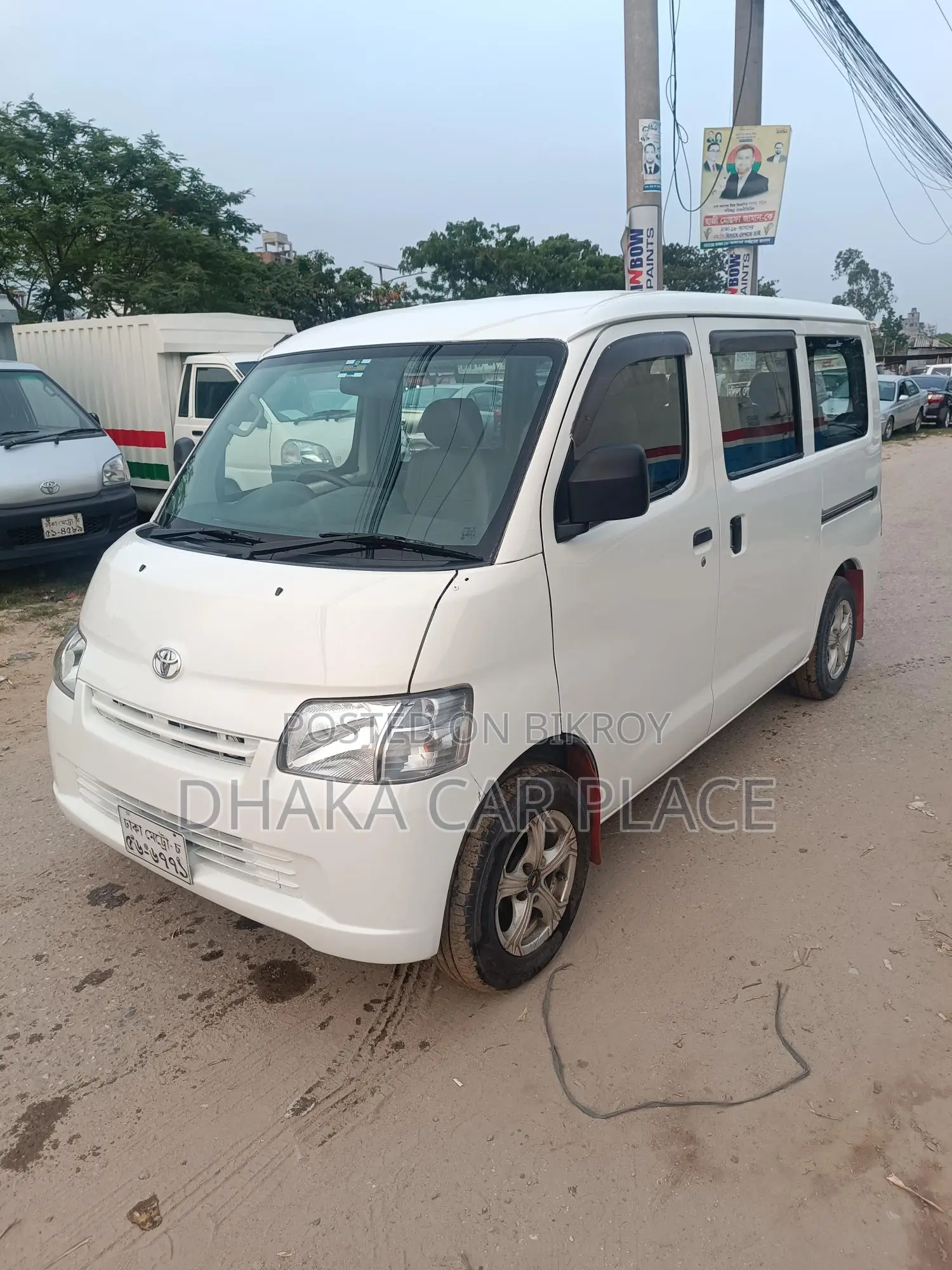 Toyota Noah S40 2011