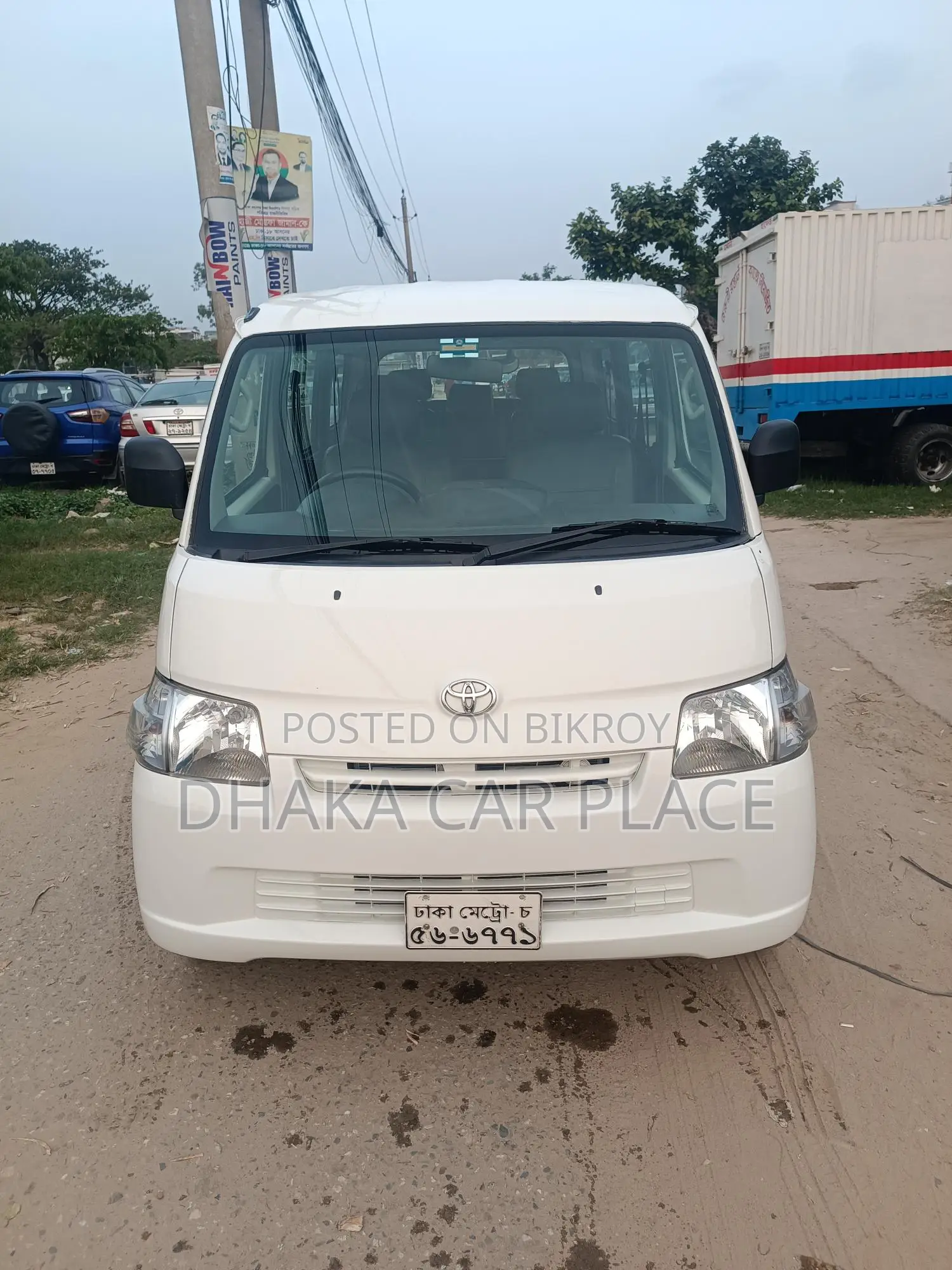 Toyota Noah S40 2011