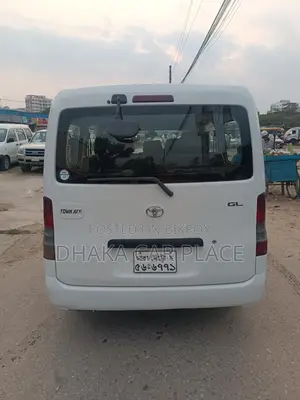 Toyota Noah S40 2011