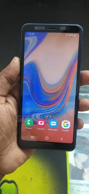 Samsung Galaxy A7 . (Used)