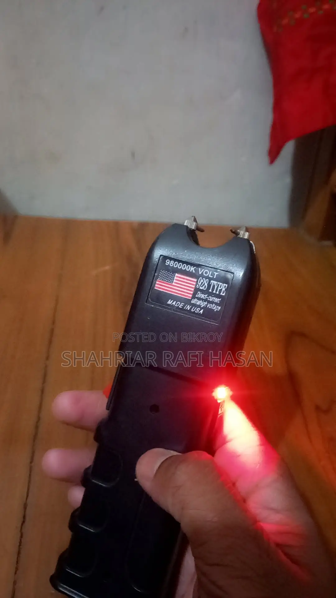 Electric gun ( 928 Type ) 98 lac volt