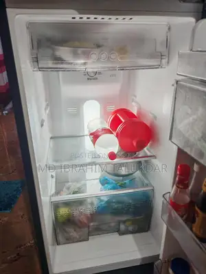 Walton Non Frost refrigerator 261 LTR