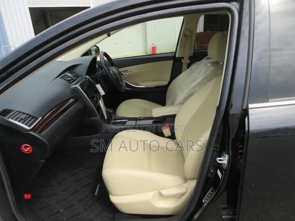 Toyota Premio FEX Black 4.5 Point 2021