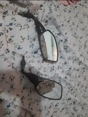 বাইকের লুকিং গ্লাস