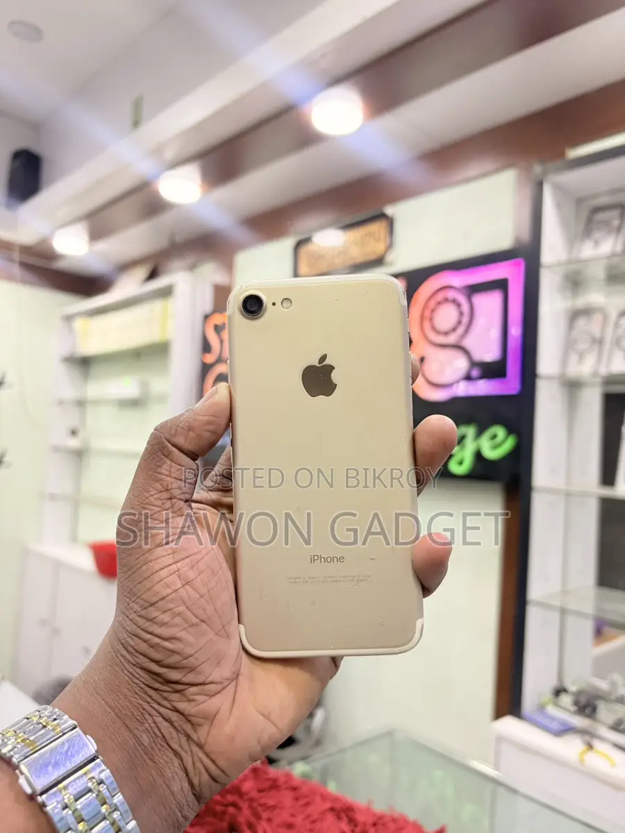 Apple iPhone 7 128 (Used)