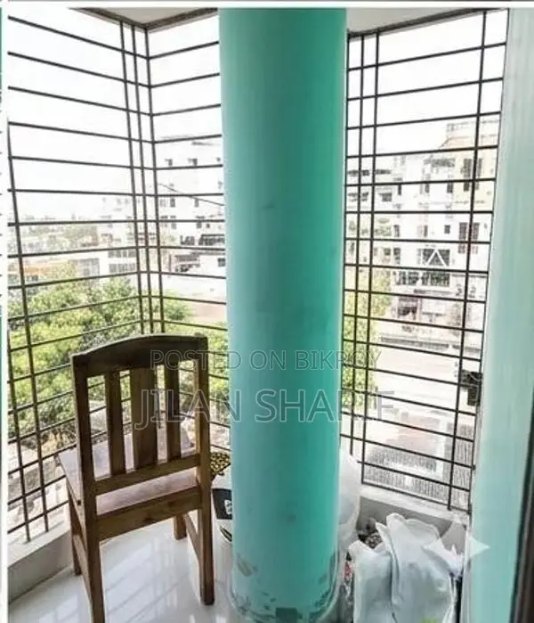 2400 Sqft Floor Next to 12ft Main Road