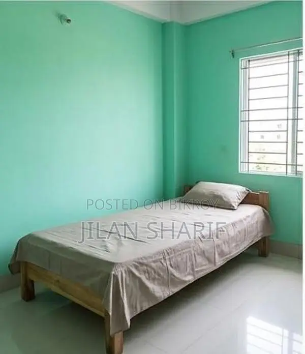 2400 Sqft Floor Next to 12ft Main Road