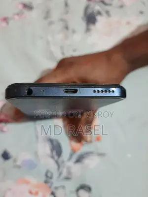 Infinix Smart 7 . (ব্যবহৃত)