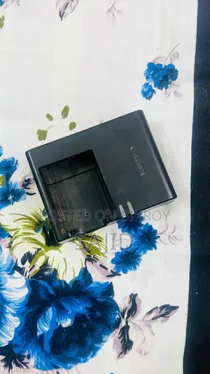 Canon EOS 1200D DSLR ক্যামেরা
