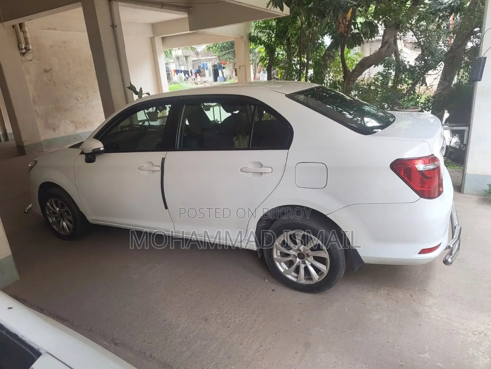 Toyota Axio 2016