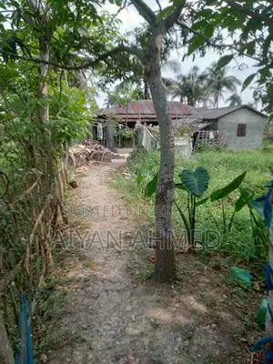 Land with residential house for sale, 4.75 Katha, 6ft wide road access
