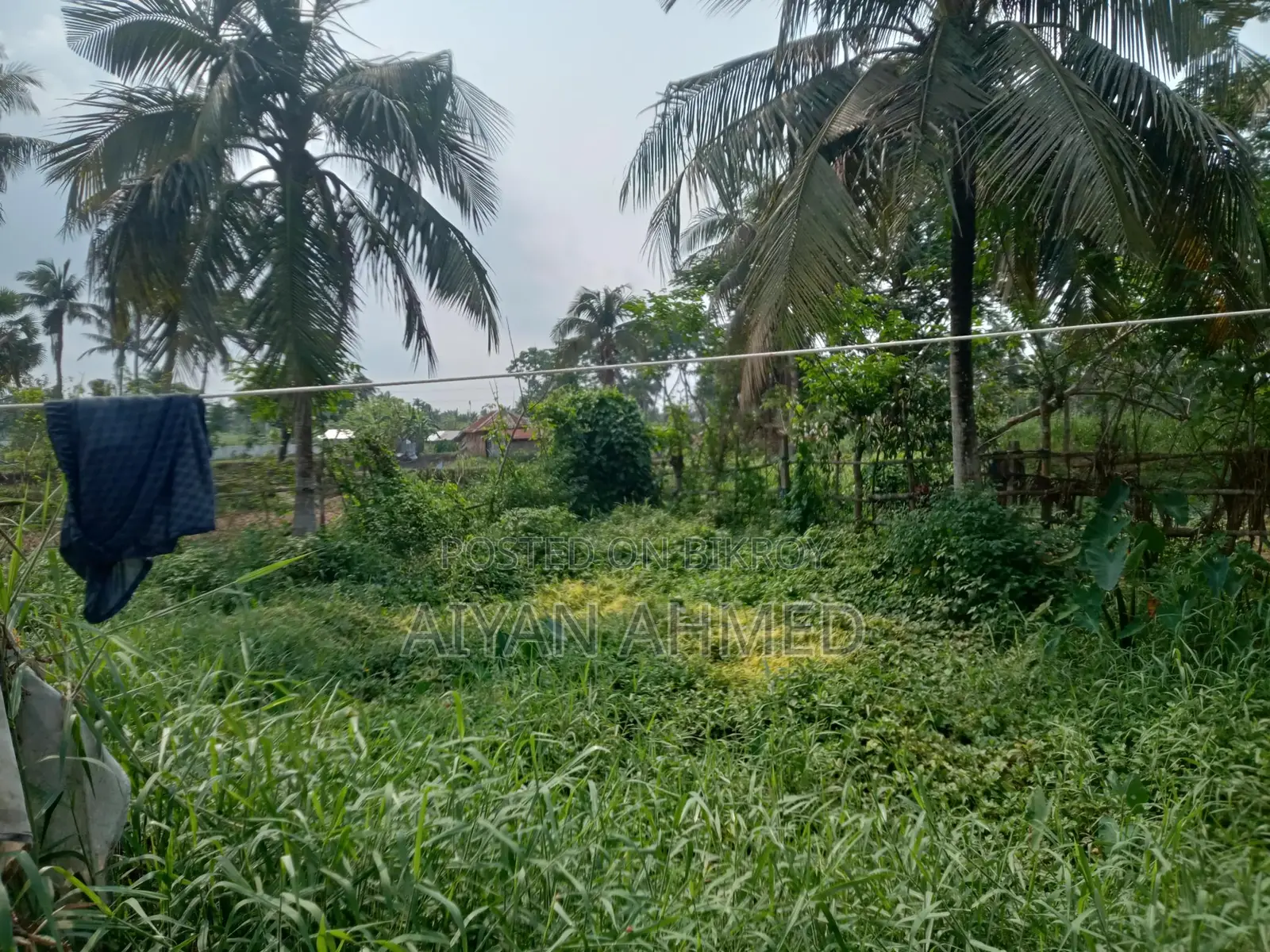 Land with residential house for sale, 4.75 Katha, 6ft wide road access