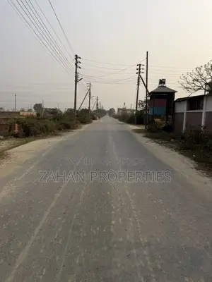 প্লট বিক্রয়.....বসুন্ধরা আই ব্লক ০৪ কাঠা দক্ষিণমুখী