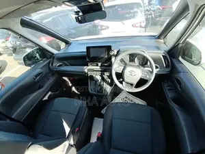 Toyota Noah X PACKAGE 2022