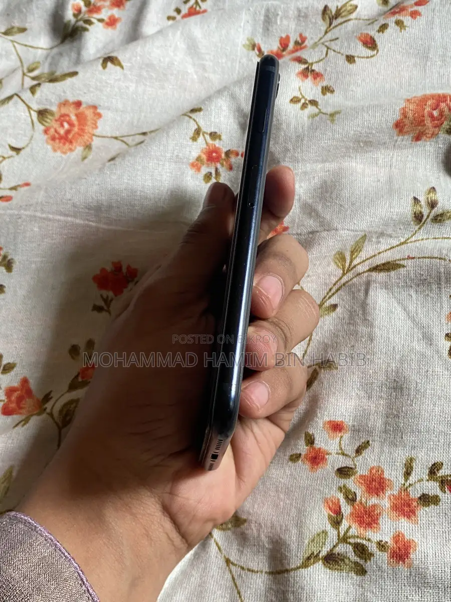 অ্যাপল আইফোন এসই ২০২২ ৪/৬৪ (ব্যবহৃত)