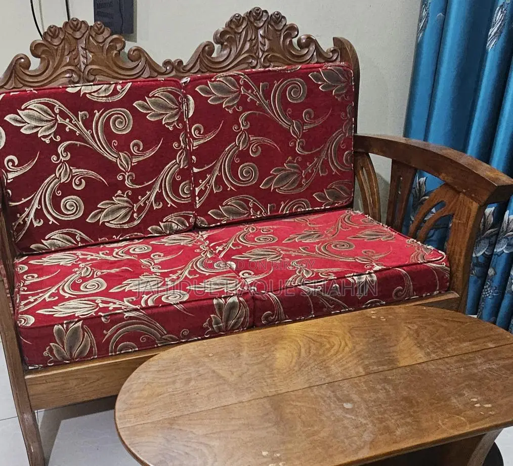 ৫ সিটের প্রিমিয়াম সোফা সেট বিক্রয় হবে