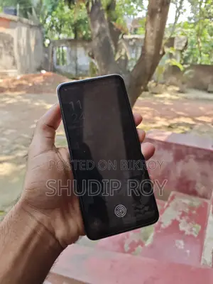 Realme 8 Cyber Silver (ব্যবহৃত)