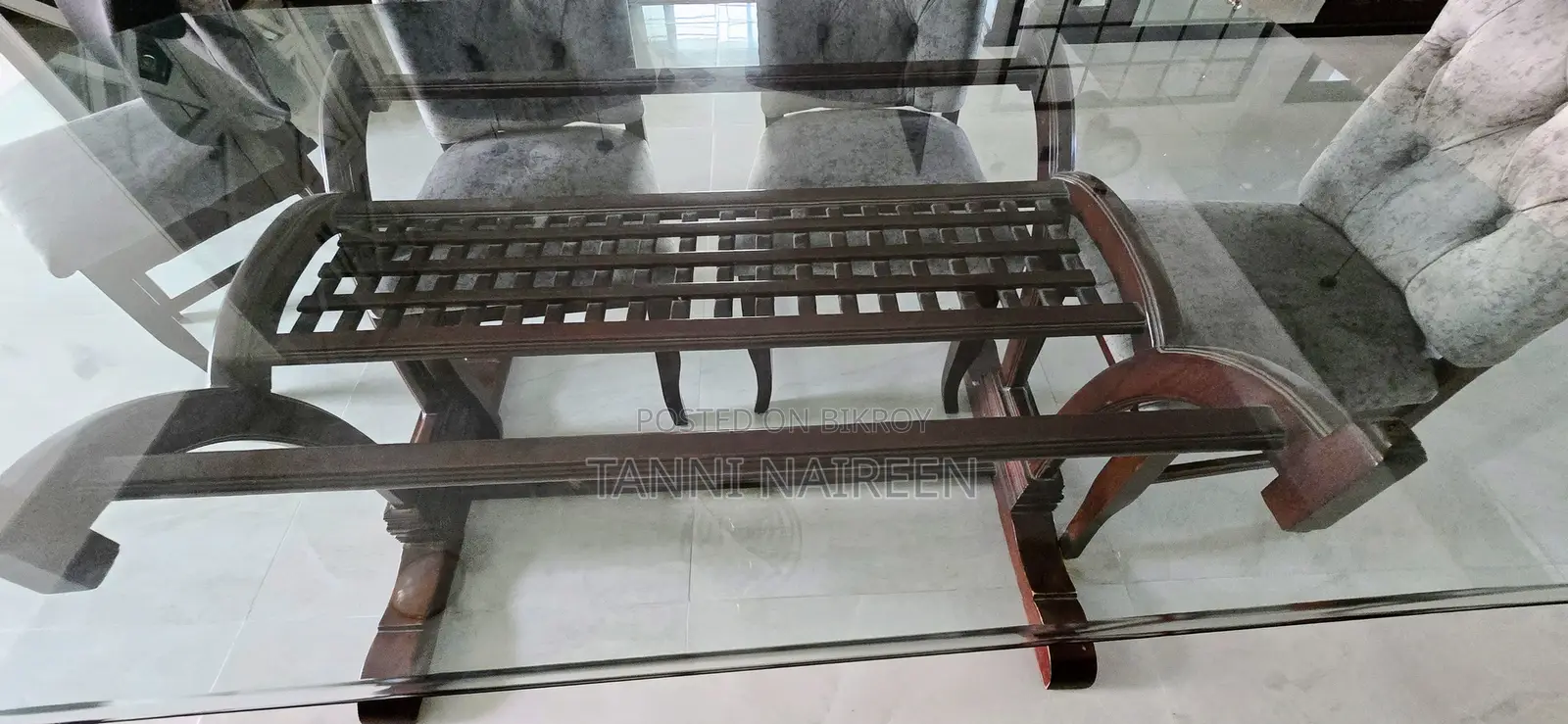 ৬ সিটের কাঠের ডাইনিং টেবিল সেট বিক্রয়ের জন্য