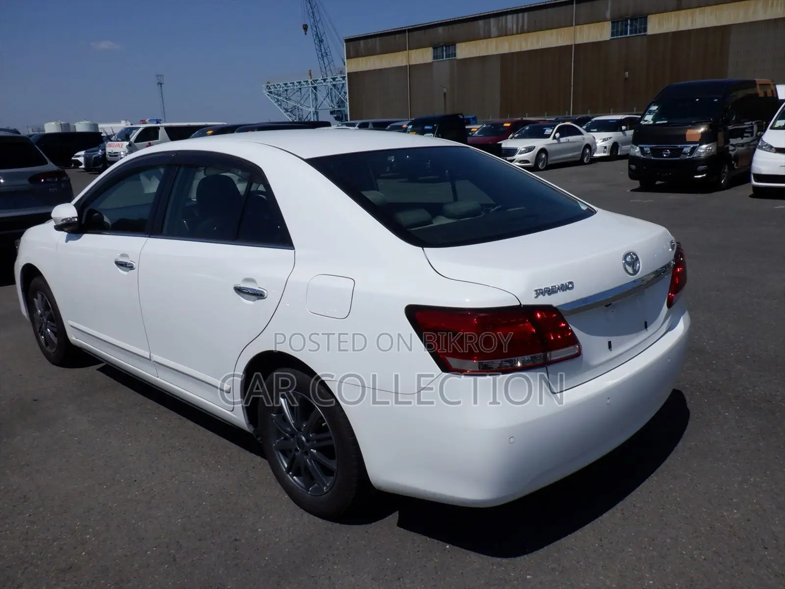 Toyota Premio F 2021