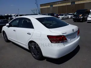 Toyota Premio F 2021