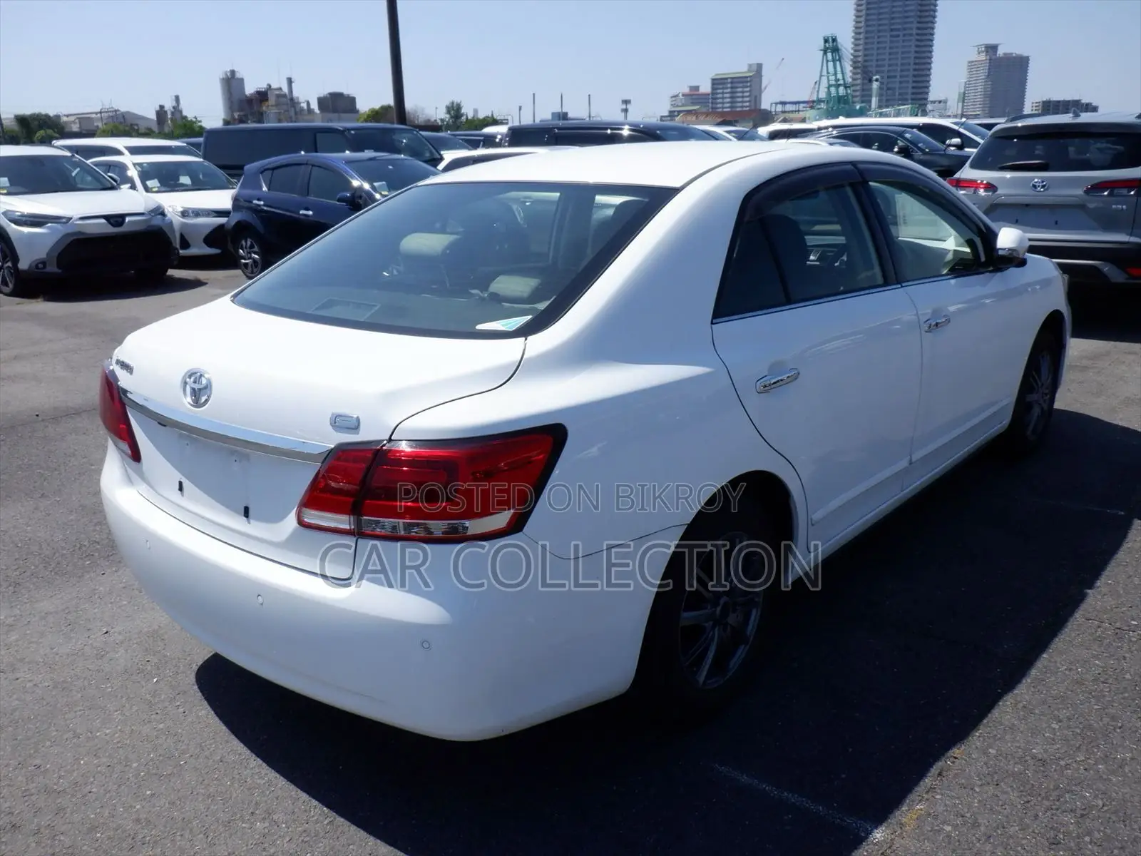 Toyota Premio F 2021