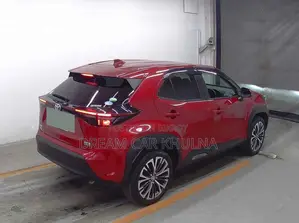Toyota Yaris Cross Z Hybrid Red Wine 2021