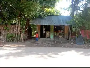 দোকান সহ জমি বিক্রয়