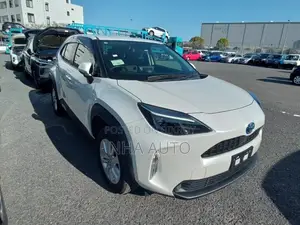 Toyota Yaris Cross HYBRID G PACKAGE 2021