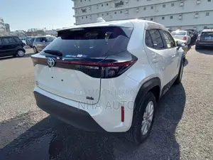 Toyota Yaris Cross HYBRID G PACKAGE 2021