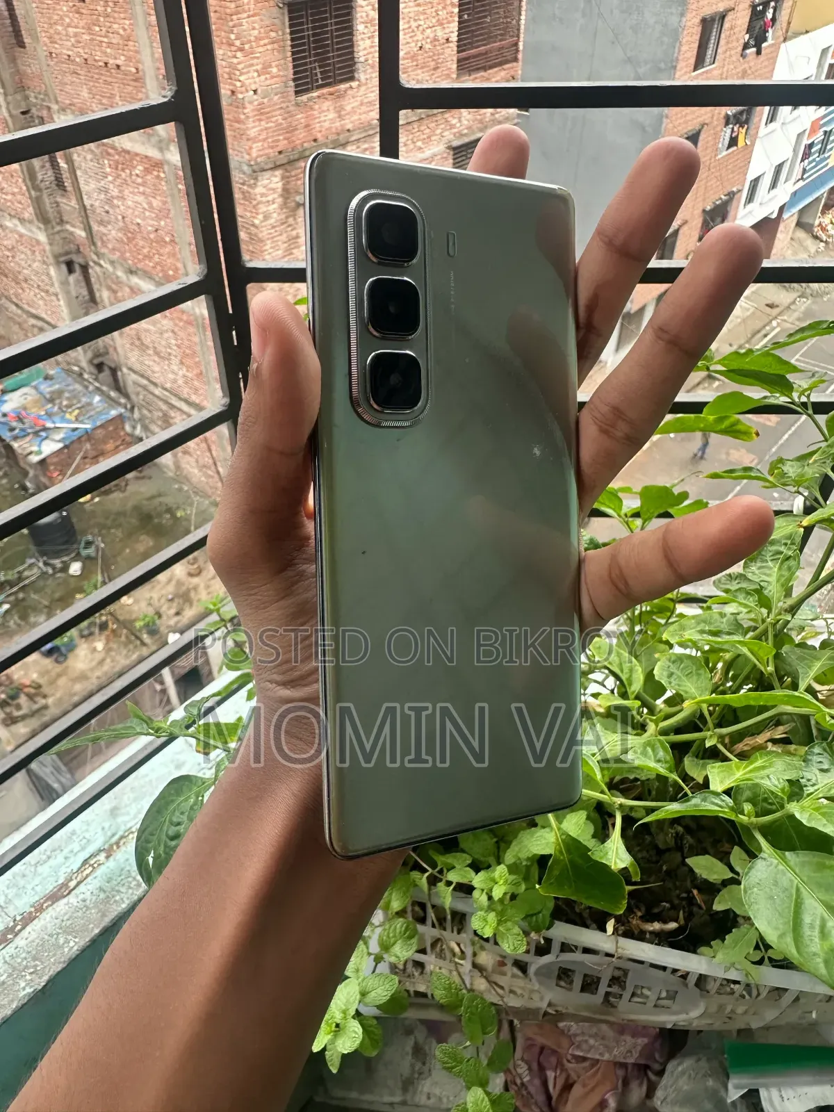 Infinix Hot 50 Pro+ 4G 256 GB Silver