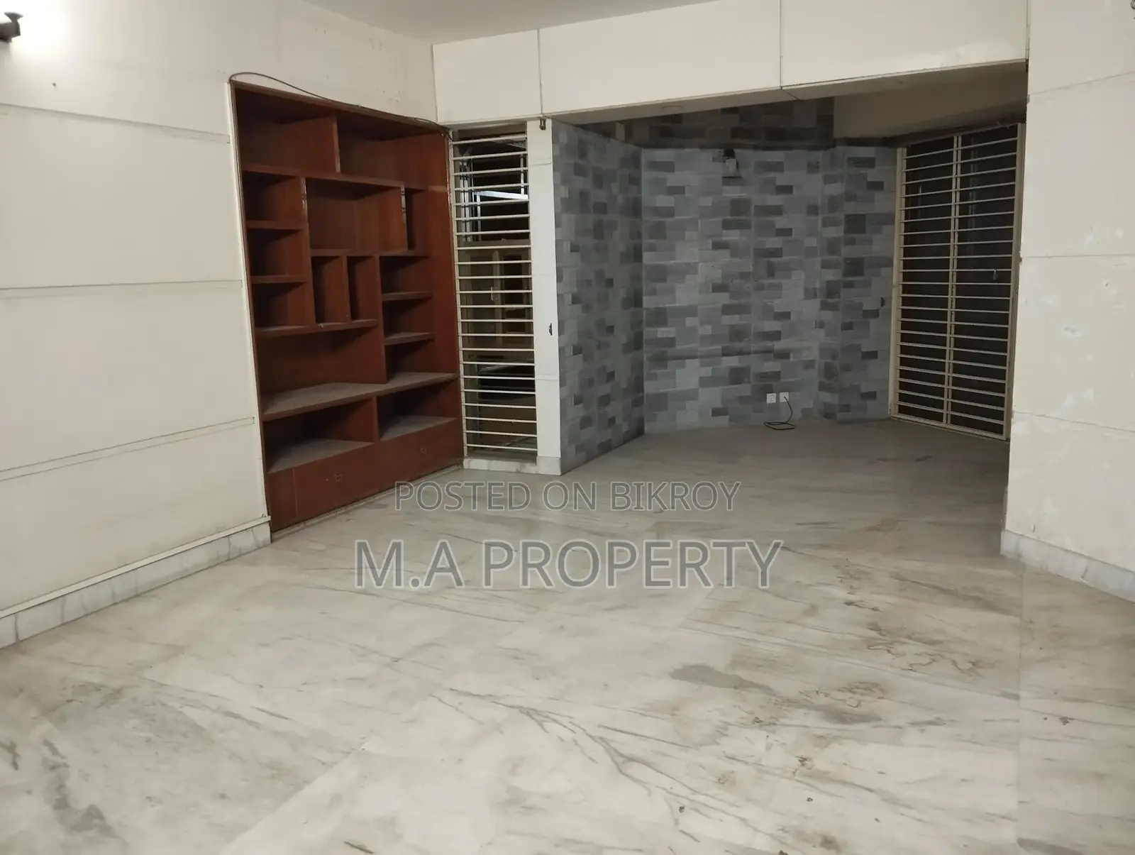 EXCLUSIVE UNFURNISHED FLAT RENT IN GULSHAN I