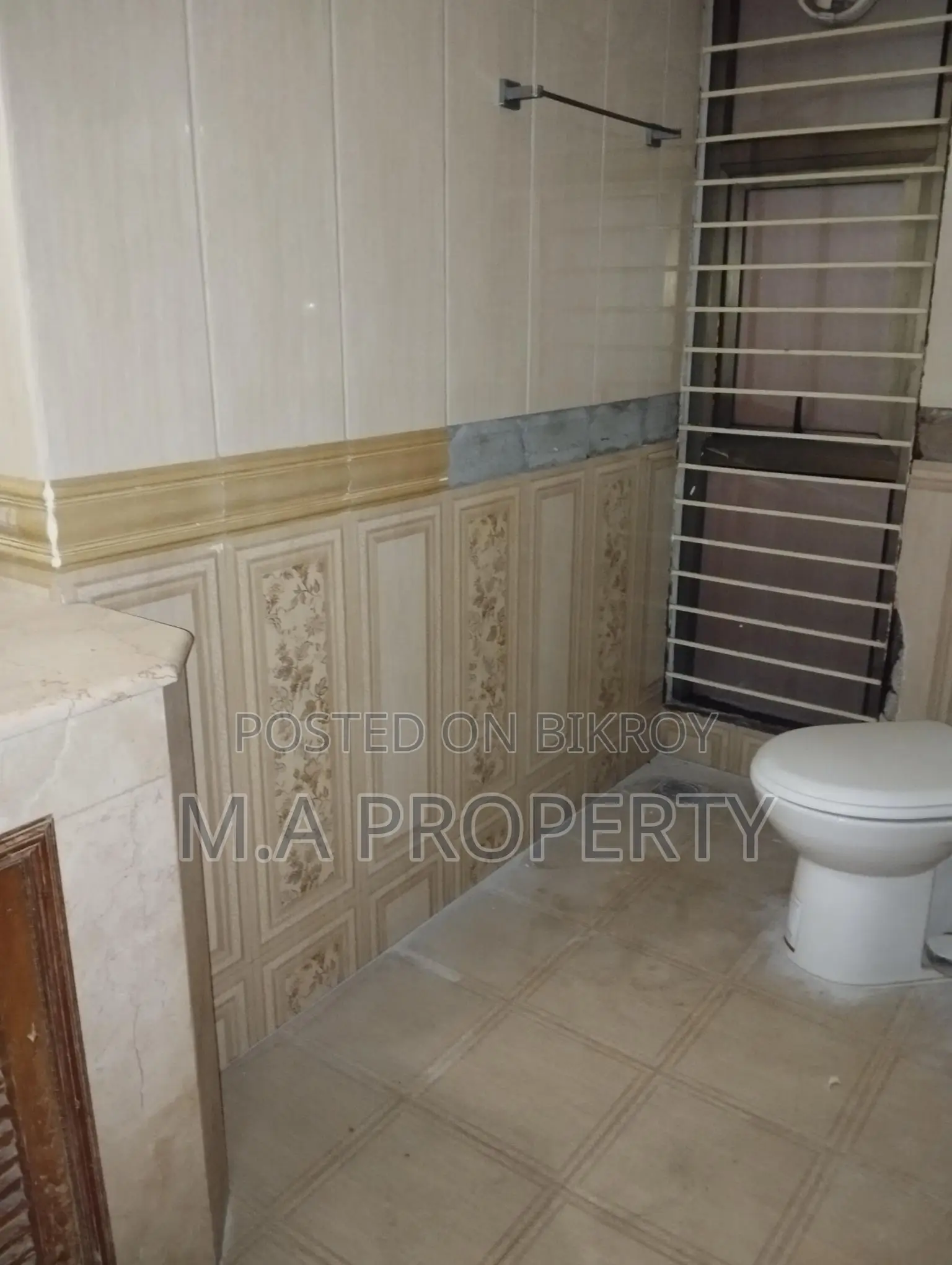 EXCLUSIVE UNFURNISHED FLAT RENT IN GULSHAN I
