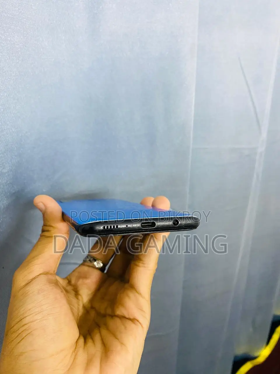 Samsung Galaxy A70 (Used)