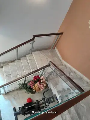 South-facing 4400sq Duplex 5-bedroom Luxurious Semi-Furnished flat for rent