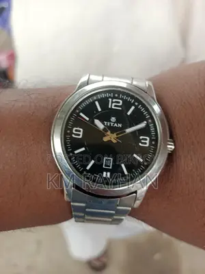 টাইটান ওয়াচ অরিজিনাল