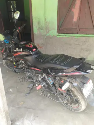 Bajaj Pulsar 150 - 2018