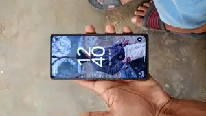 Google Pixel 6 . (Used)
