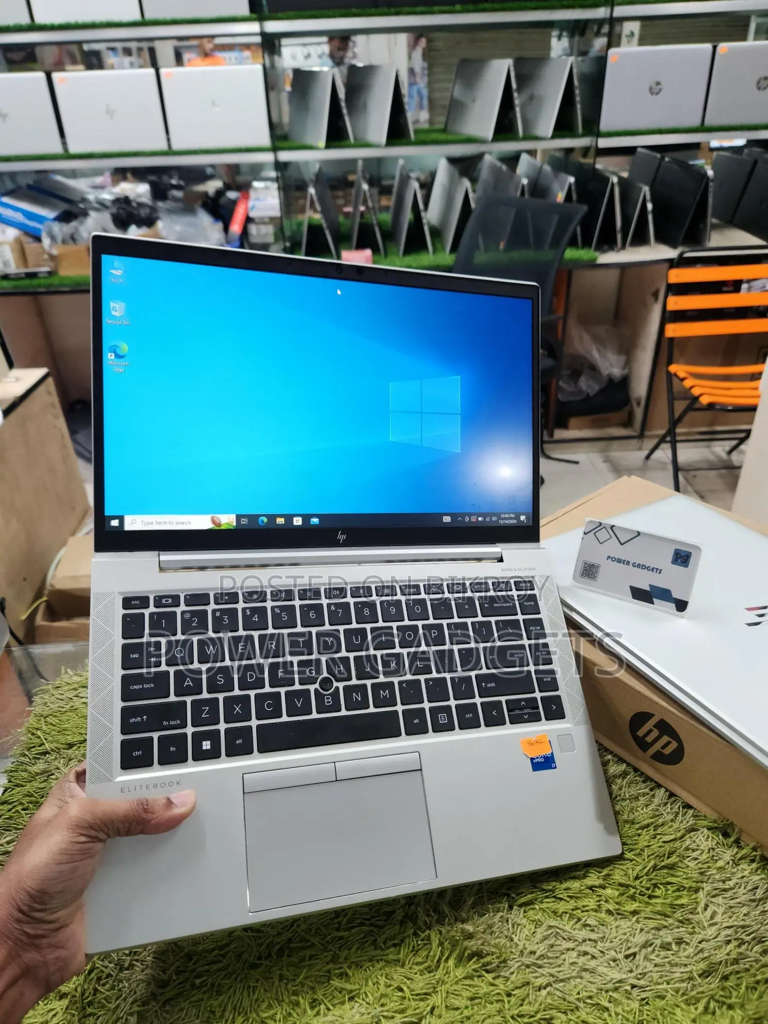 Hp EliteBook 840 G8 core i7 11th Gen সাথে ব্যাগ