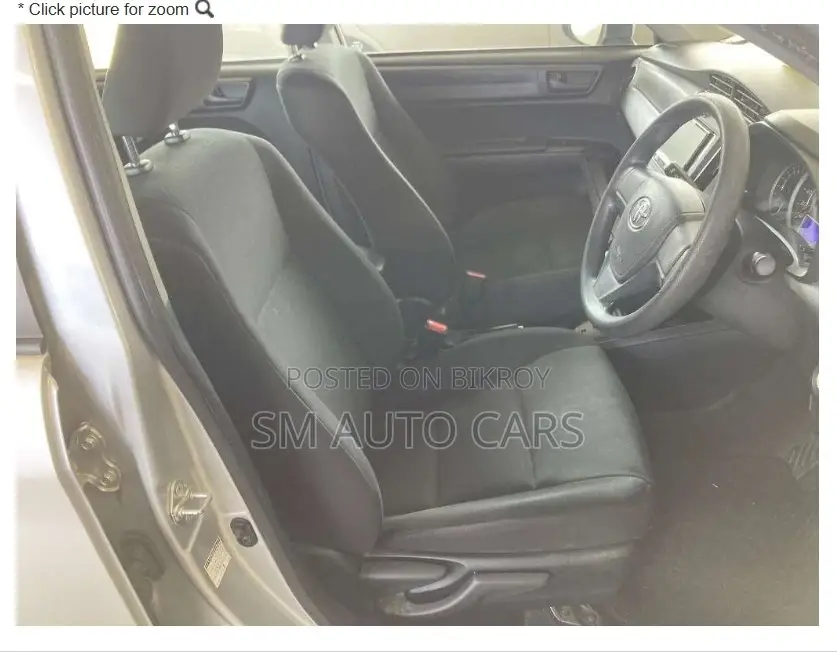 Toyota Axio Non Hybrid EX Silver 2020