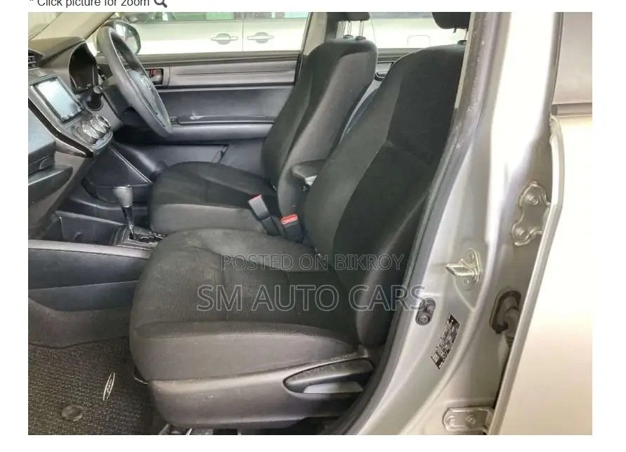 Toyota Axio Non Hybrid EX Silver 2020